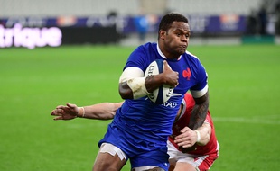 Virimi Vakatawa s'impose comme un des meilleurs trois-quarts centres du monde avec les Bleus.