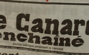 Le Canard enchaîné a déniché la taxe Tobin, ardemment souhaitée par le président Nicolas Sarkozy, au fin fond du code des impôts où elle dormait, jamais appliquée depuis son vote à l'initiative du gouvernement de Lionel Jospin, le 13 décembre 2001.