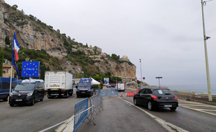A Menton ce mardi matin, à la frontière avec l'Italie