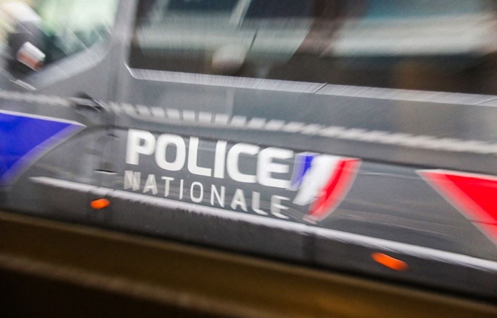 Essonne : Un trentenaire grièvement blessé après avoir été passé à...