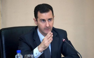 Un gouverneur et un responsable du parti au pouvoir étaient mardi aux mains des rebelles syriens dans la première capitale provinciale conquise depuis le début du conflit, que le président Bachar al-Assad se dit pourtant en passe d'emporter.