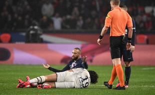Neymar risque d'être suspendu un ou deux matchs avant Dortmund.