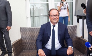 L'ancien président de la République, François Hollande, au festival d'Angoulême, le 22 août 2017.