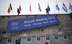 Les dirigeants de l'élite politique, économique et financière de la planète se retrouvent mercredi à Davos (est) pour leur grand rendez-vous annuel, loin des tumultes d'un monde "épuisé" par la crise et des incertitudes entourant son avenir économique.