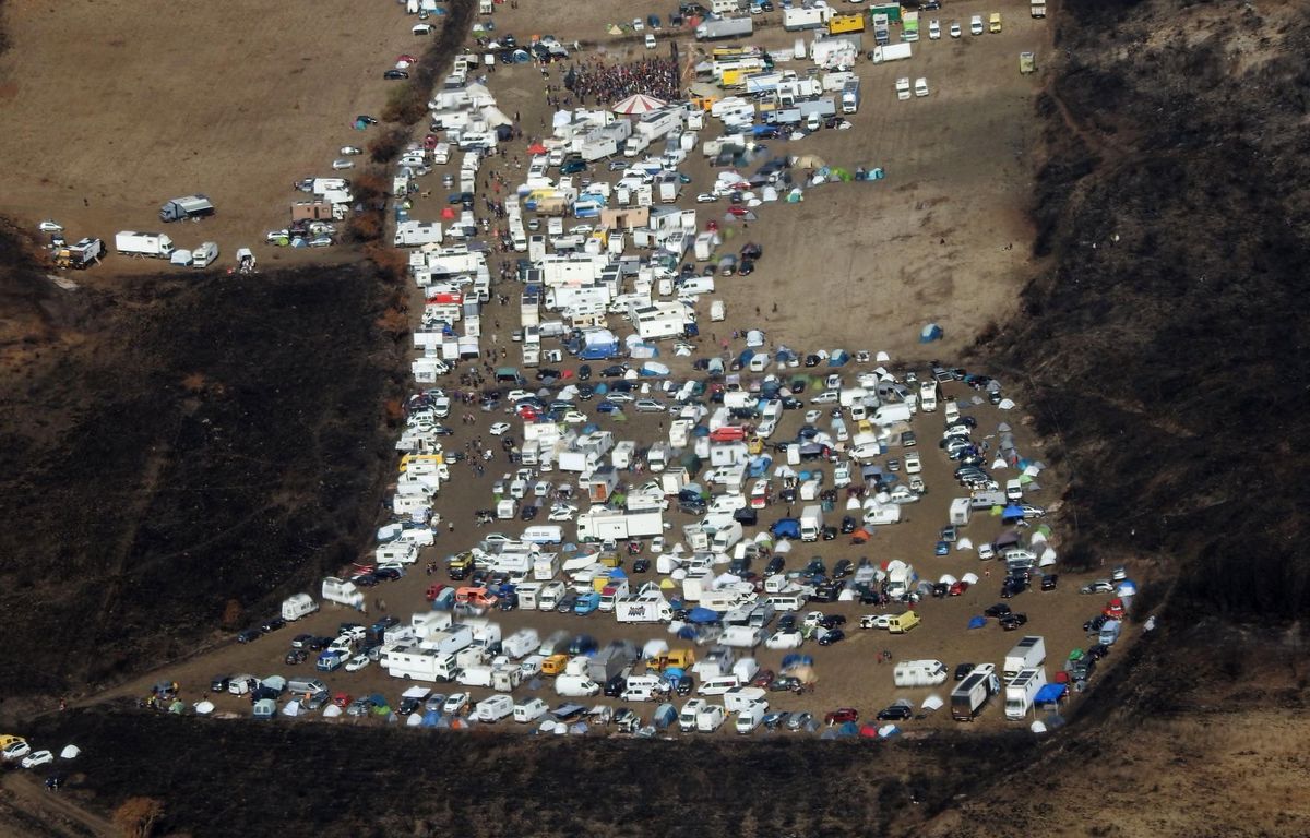 Aude : Fin de la rave party organisée sur une zone ravagée par un incendie