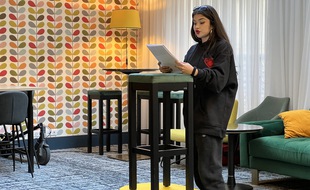 Mayari en pleines répétitions du « procès de TikTok »