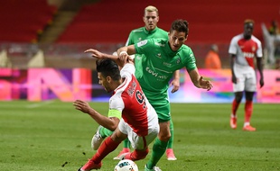 Jérémy Clément a notamment évolué durant six saisons à l'AS Saint-Etienne, de 2011 à 2017.