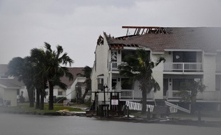 Le Fulton Beach Resort après le passage de l'ouragan Harvey, à Rockport, au Texas, le 26 août 2017.