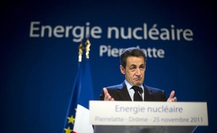 Le mandataire de la campagne de François Hollande, Daniel Vaillant, et le président de la commission de contrôle financier du PS, Pascal Terrasse, ont saisi mercredi la Commission nationale des comptes de campagne sur les frais de déplacement de Nicolas Sarkozy "qui relèvent d'actes de propagande".