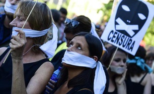 Manifestation à Madrid contre un projet de loi adopté le 11 juillet 2014 controversé sur la sécurité qui prévoit de nouvelles amendes en cas de manifestations non autorisées