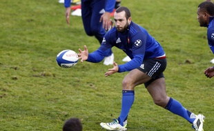 Jean-Marc Doussain à l'entraînement avec les Bleus.