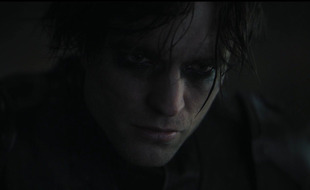Robert Pattinson incarne un Batman torturé, oui, encore un