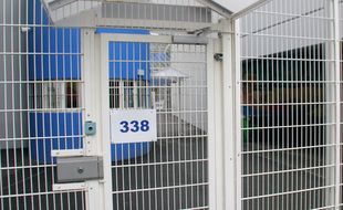 L'individu a été incarcéré à la maison d'arrêt de Brest.