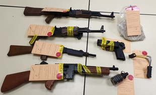 Les armes à plomb et à bille et les munitions saisies chez les adolescents aveyronnais.