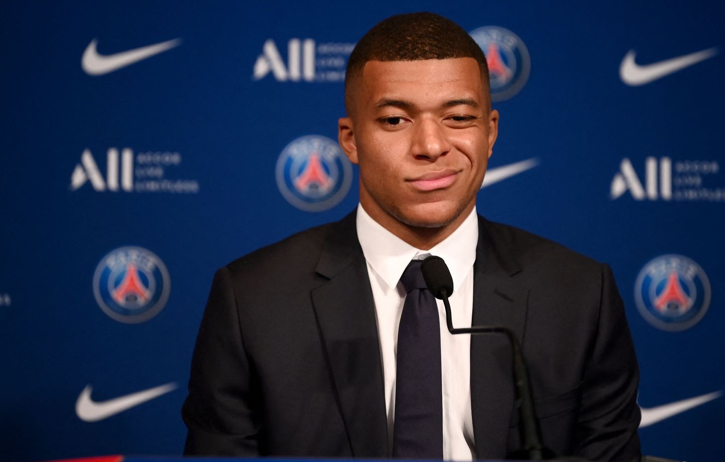 La presse espagnole se régale de l'annonce du départ de Mbappé