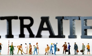 Dans le scénario d'un taux de chômage stabilisé à 7% et une croissance minimum d'1,5% des revenus d'activité, le système reviendrait à l'équilibre dès le milieu des années 2020 et deviendrait excédentaire à plus long terme