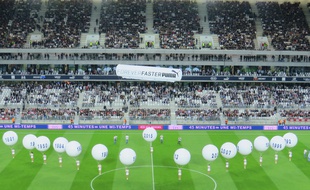 Cérémonie d'ouverture du match d'inauguration au Nouveau stade de Bordeaux