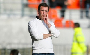 Laurent Blanc lors du match Lorient-Bordeaux, le 24 avril 2010