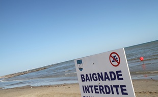 En attente de nouvelles analyses, la baignade est interdite Palavas-les-Flots depuis lundi