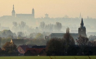 L'écologie est-elle devenue une "maladie honteuse" dont les candidats préfèrent éviter de parler? Energie, étalement urbain, biodiversité, agriculture: France Nature Environnement (FNE), fédération de 3.000 associations, dresse "son" bilan de la campagne présidentielle.