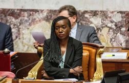 La députée LFI Nadège Abomangoli porte plainte pour injures racistes et sex…