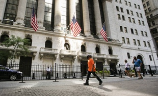 Devant la Bourse de New York, à Wall Street.