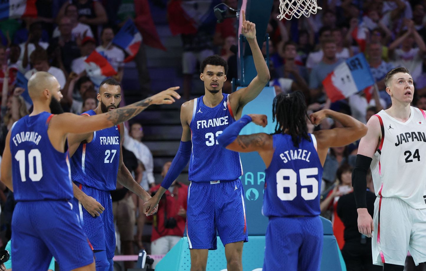 JO 2024 Basket C est un miracle Revenus de nulle part les Bleus battent le Japon et se voient deja en quart de finale Revivez ce match avec nous