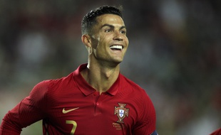 Cristiano Ronaldo juste après son but contre le Qatar, à Faro le 9 octobre 2021.