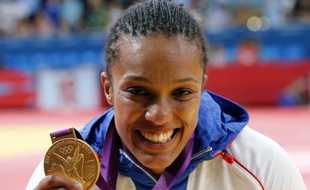La judoka française, Lucie Décosse, sacrée championne olympique chez les moins de 70kg, le 1er août 2012 à Londres.