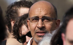 Le numéro deux du PS, Harlem Désir, a sommé Jean-François Copé, secrétaire général de l'UMP, de clarifier la position de son parti vis-à-vis du FN, en marge mardi soir d'un meeting de soutien à Florent Boudié, candidat PS sur la dixième circonsciption de la Gironde.