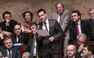 Olivier Véran, le député de l'Isère, prend la parole lors d'une séance de questions au gouvernement, le 24 octobre 2012 à Paris.