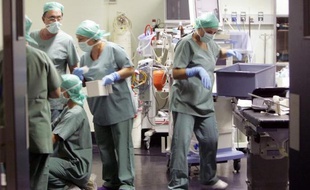 Un bloc opératoire dans un hôpital à Marseille