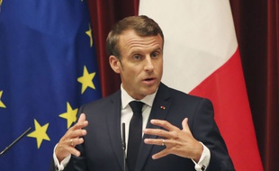 Emmanuel Macron «assume totalement» ses propos sur la «mort cérébrale» de l'Otan.
