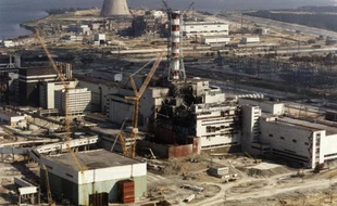 Des élus corses et une équipe de scientifiques ont présenté mardi à Paris une enquête "indépendante" sur l'augmentation dans l'île des pathologies thyroïdiennes après la catastrophe nucléaire de Tchernobyl en 1986, une corrélation contestée par les autorités.