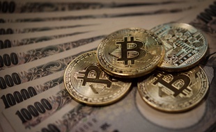 Des bitcoins et des yens (illustration).