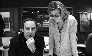 Alexandre Desplat et sa violoniste solo et directrice artistique Solrey.