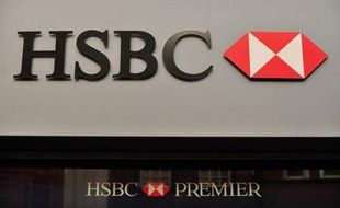 L'administration fiscale britannique a confirmé vendredi qu'elle se penchait sur des comptes de HSBC à Jersey, après des informations de presse indiquant que des malfaiteurs se servaient de ces comptes offshore auprès de la banque pour blanchir de l'argent ou frauder le fisc.