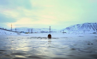 Un homme se baigne à Norilsk en Russie (image d'illustration)