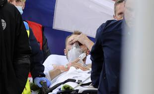 Le joueur danois Christian Eriksen, s'est écroulé après un malaise cardiaque samedi 12 juin, en plein match contre la Finlande à l'occasion de l'Euro 2021. Son état est désormais stable, rapporte la fédération danoise de football. (Illustration) —Il a pu être réanimé et soigné après un malaise cardiaque.