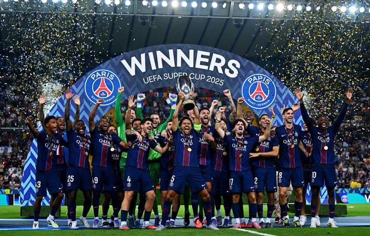 Paris remporte sa première Supercoupe d'Europe... Revivez le match avec nous