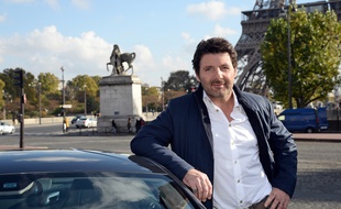 Philippe Lellouche au volant de la version française de «Top Gear» sur RMC Découverte.
