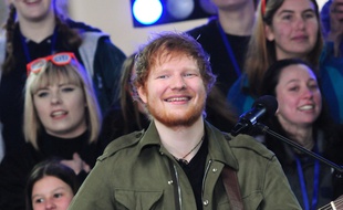 Ed Sheeran sur scène dans le Today Show sur NBC.