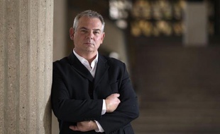 Le secrétaire général de la CGT, Thierry Lepaon, numéro un de la centrale syndicale, le 9 octobre 2012 à Paris