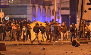 Manifestation à Tripoli au Liban contre les mesures sanitaires prises par le gouvernement, le 25 janvier 2021.