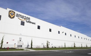 Des entrepôts d'Amazon à Washington le 13 février 2015