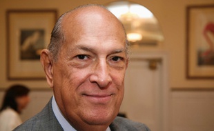 Le styliste dominicain Oscar de la Renta, en 2009.