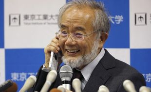 Le prix Nobel de médecine Yoshinori Ohsumi