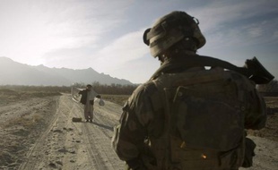 Deux légionnaires français ont été tués jeudi en Afghanistan par "le tir délibéré d'un soldat afghan de l'ANA", l'Armée nationale afghane, a annoncé l'Elysée, une attaque sans précédent de la part d'un militaire afghan, selon l'état-major des armées.
