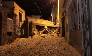 Un séisme de magnitude 3,6 a secoué l'île d'Ischia près de Naples où plusieurs bâtiments se sont effondrés.
