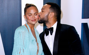 John Legend et sa compagne Chrissy Teigen le 9 février 2020 en Califonrie.